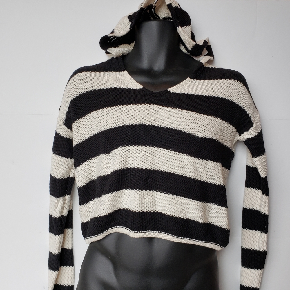 eric + lani Juniors Pullover Hoodie Sweater Sz Sma